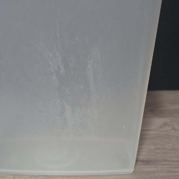 Tupperware mini Store N' Pour 499, 509 and 510 Red and clear - Picture 4 of 10